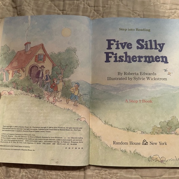 Five silly fishermen- step into reading book - Picture 2 of 8